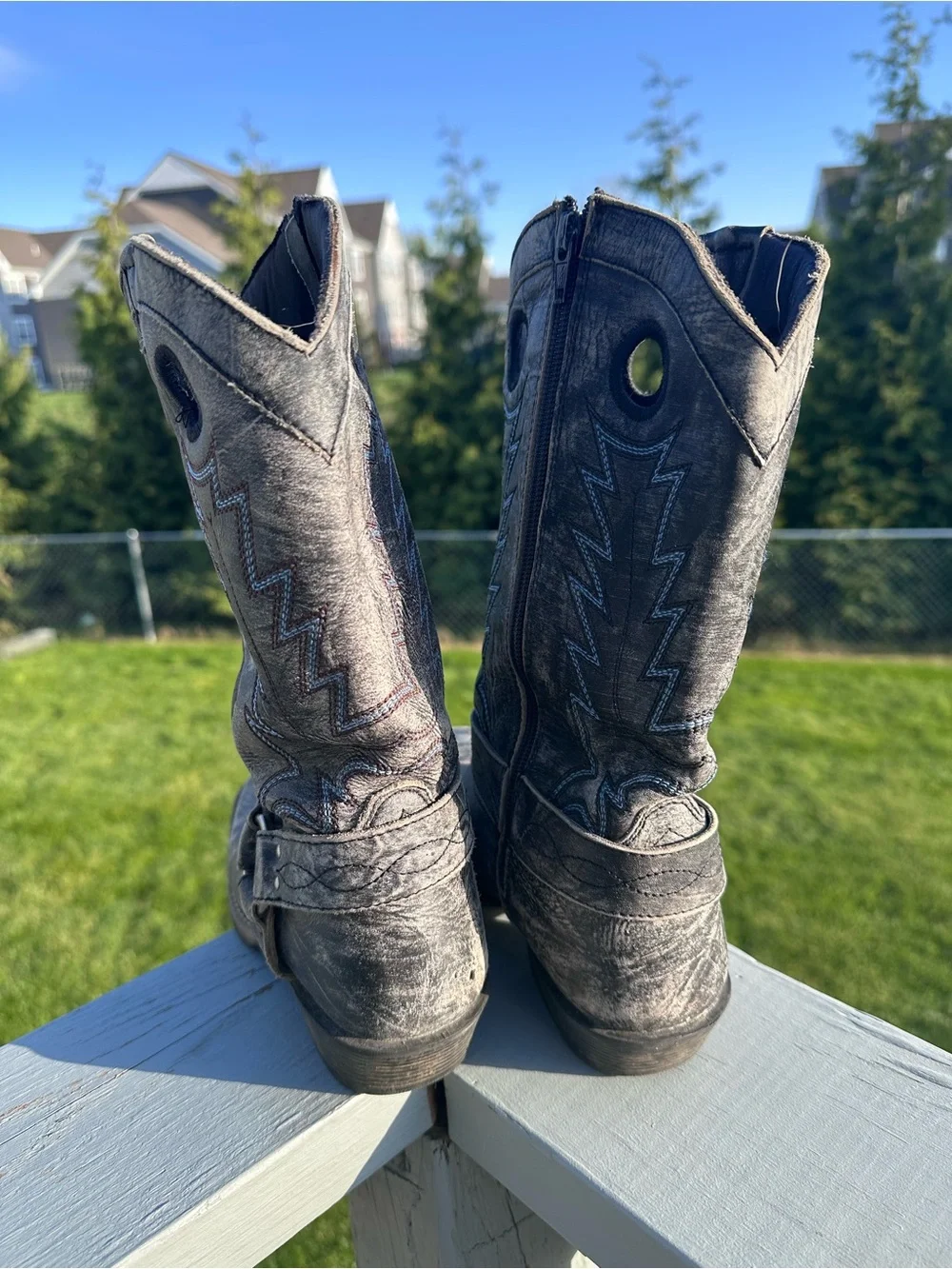 Smoky Mountain Boots | Gray and Blue Distressed leather Cowboy Boots | Size 5R